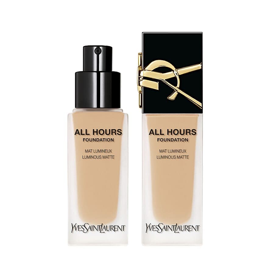 Yves Saint Laurent All Hours Foundation LN3