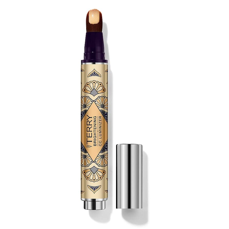 By Terry Brightening CC Luminizer 1. Universal Glow