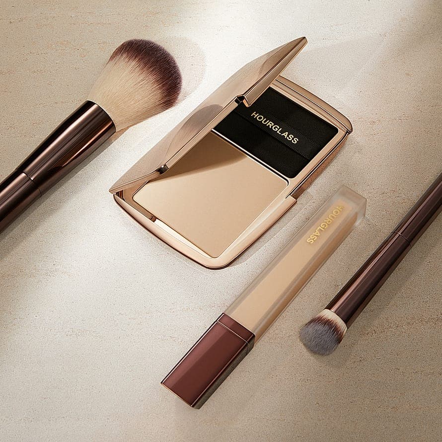 Hourglass Vanish Airbrush Pressed Powder Tan